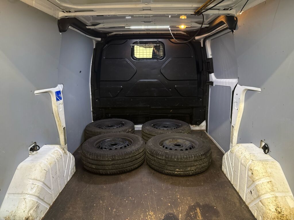 Ford Transit Custom 2018 Valkoinen