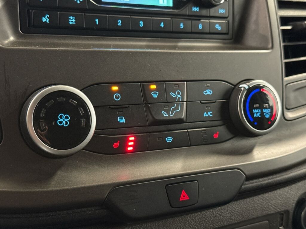 Ford Transit Custom 2018 Valkoinen