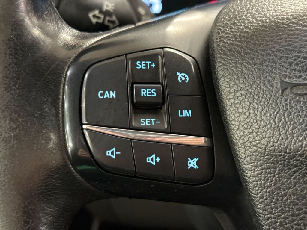 Ford Transit Custom 2018 Valkoinen