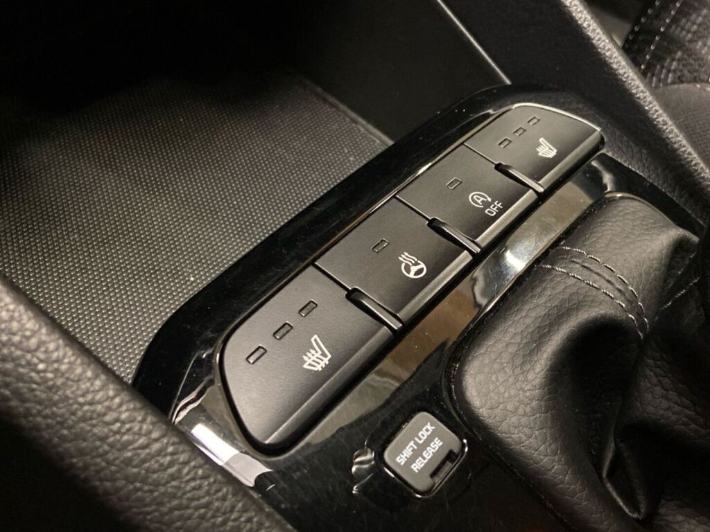 Kia Rio 2020 Vihreä