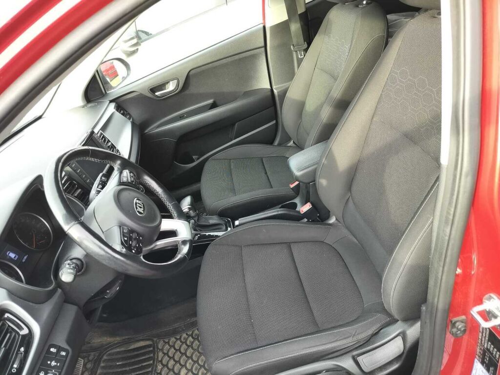 Kia Rio 2020 Punainen