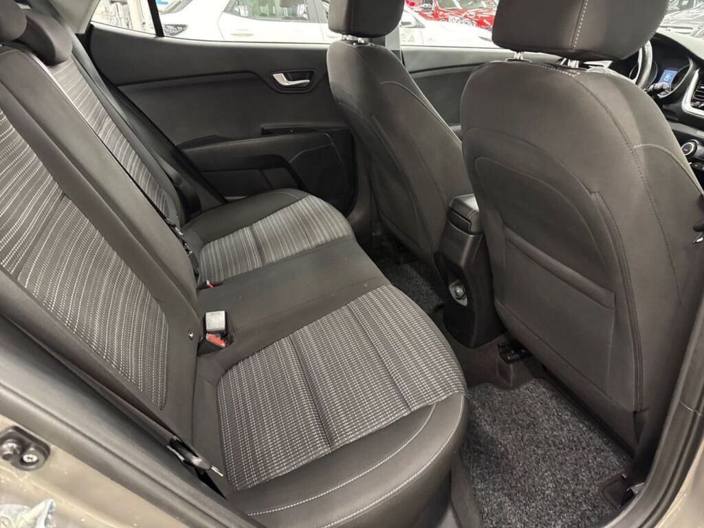 Kia Stonic 2020 Vihreä