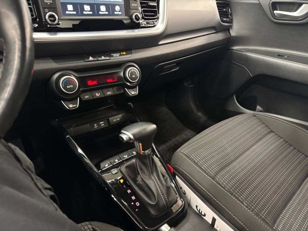 Kia Stonic 2020 Vihreä