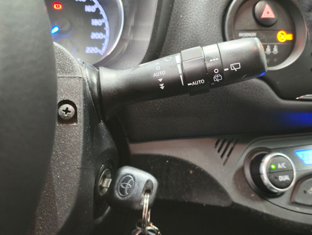 Toyota Yaris 2019 Punainen