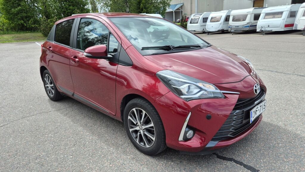 Toyota Yaris 2019 Punainen