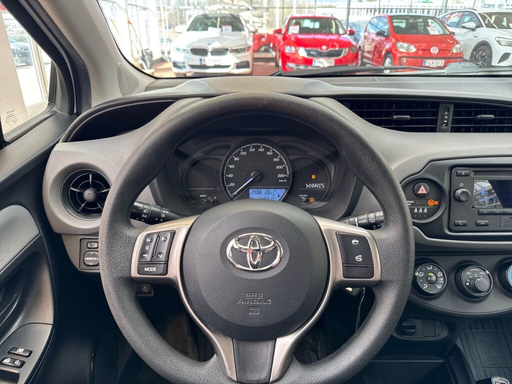 Toyota Yaris 2019 Valkoinen