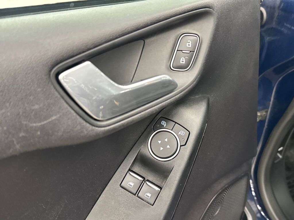 Ford Fiesta 2019 Sininen