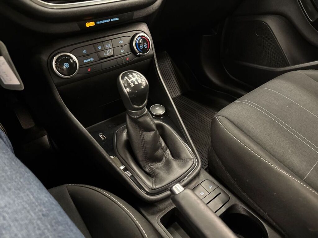 Ford Fiesta 2019 Sininen