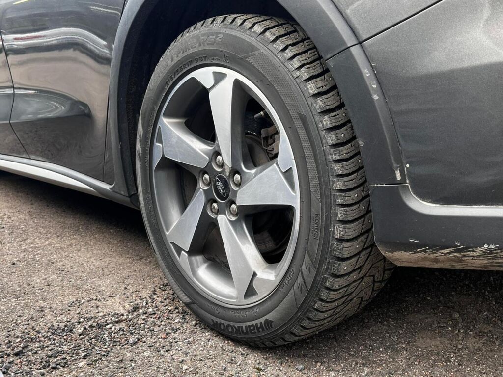 Ford Focus 2019 Harmaa