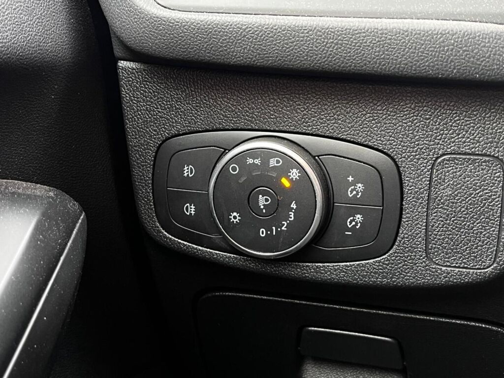 Ford Focus 2019 Harmaa