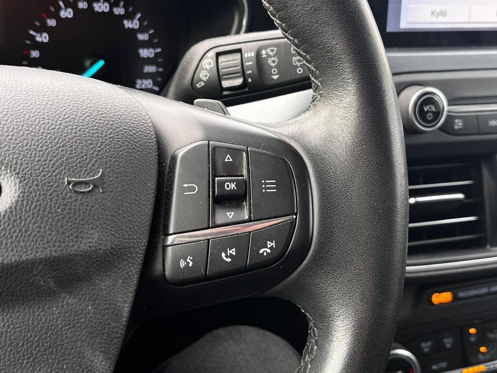 Ford Focus 2019 Harmaa