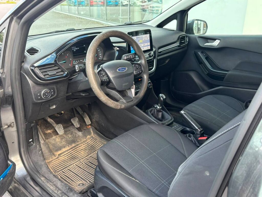 Ford Fiesta Van 2020 Harmaa