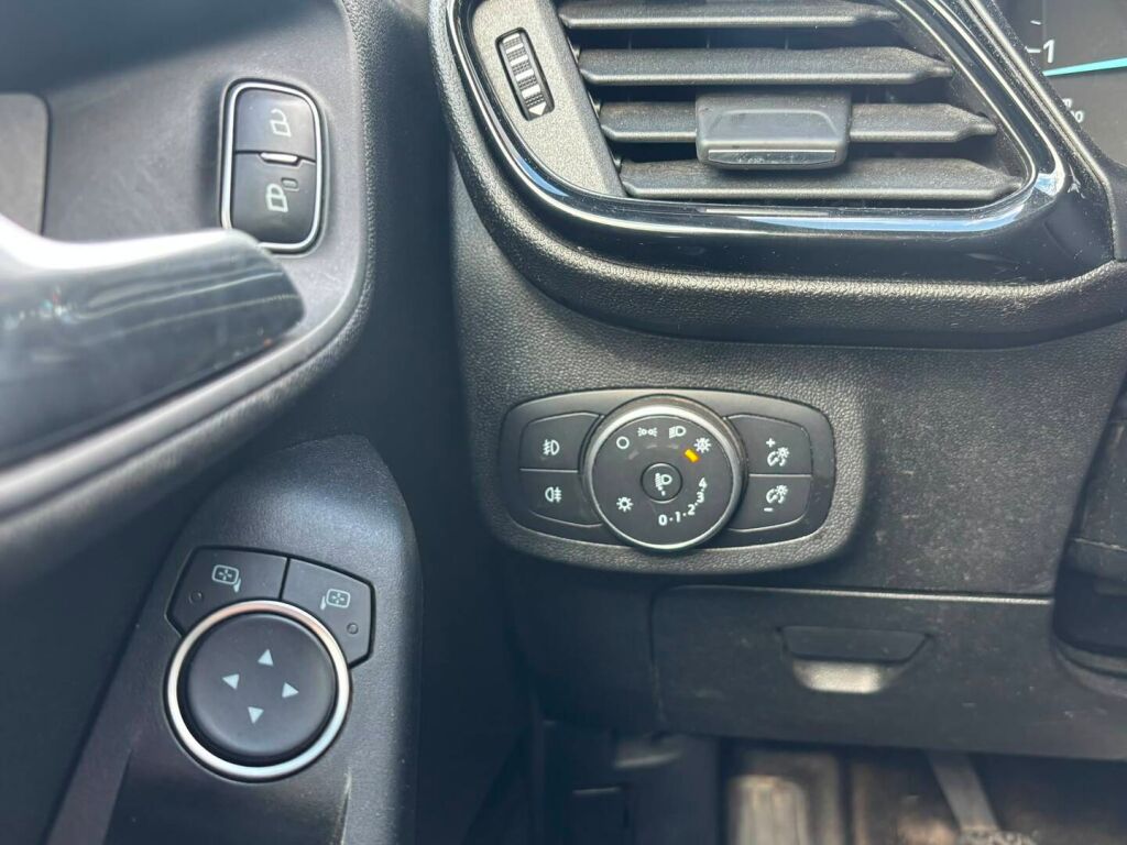 Ford Fiesta Van 2020 Harmaa