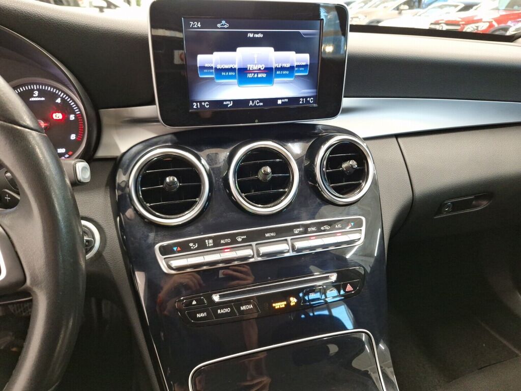 Mercedes-Benz C 2017 Valkoinen