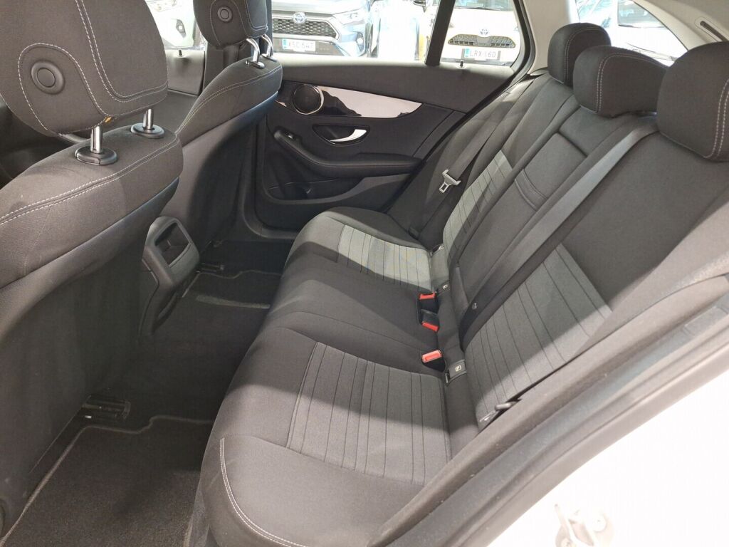 Mercedes-Benz C 2017 Valkoinen