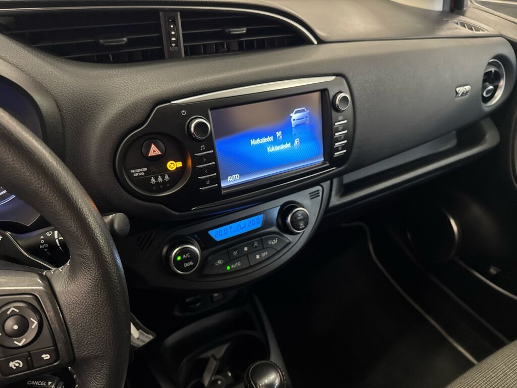 Toyota Yaris 2019 Punainen