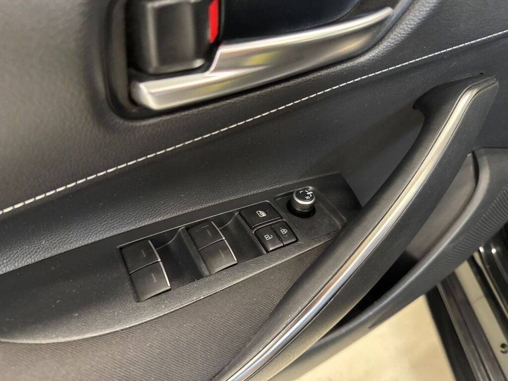 Toyota Corolla 2019 Musta