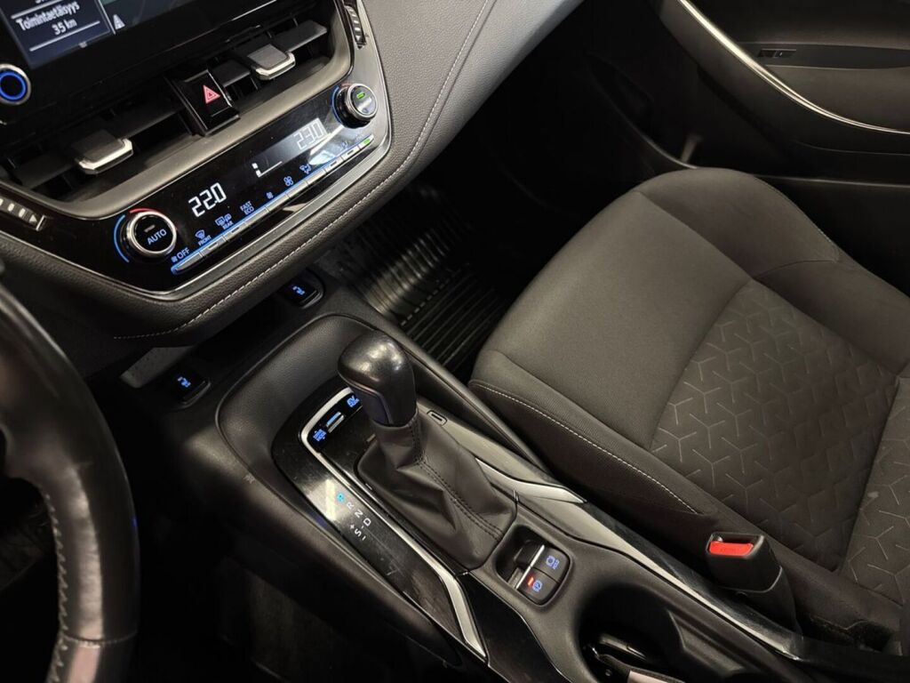 Toyota Corolla 2019 Musta