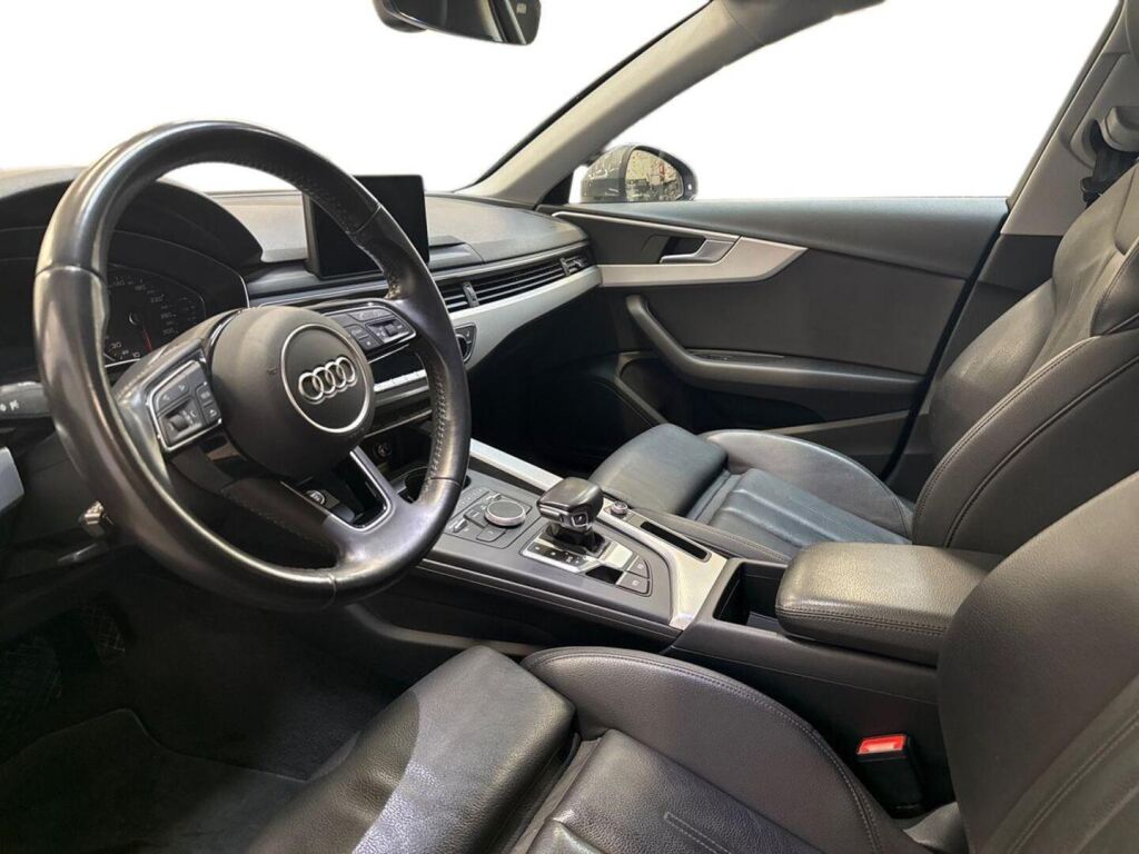 Audi A4 2019 Harmaa