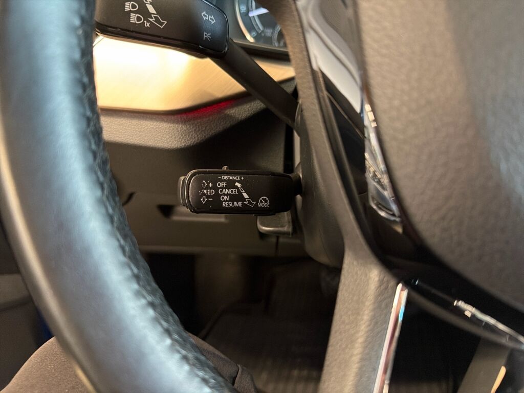 Skoda Scala 2019 Sininen