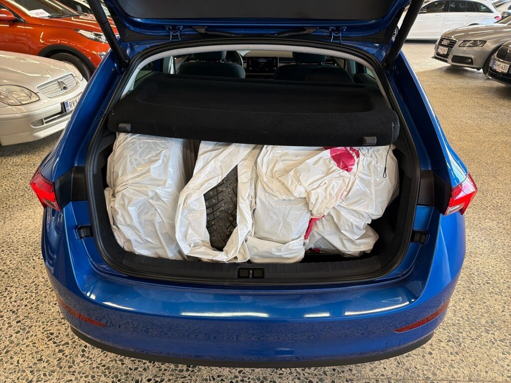 Skoda Scala 2019 Sininen