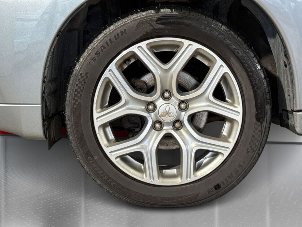 Mitsubishi Outlander PHEV 2014 Harmaa