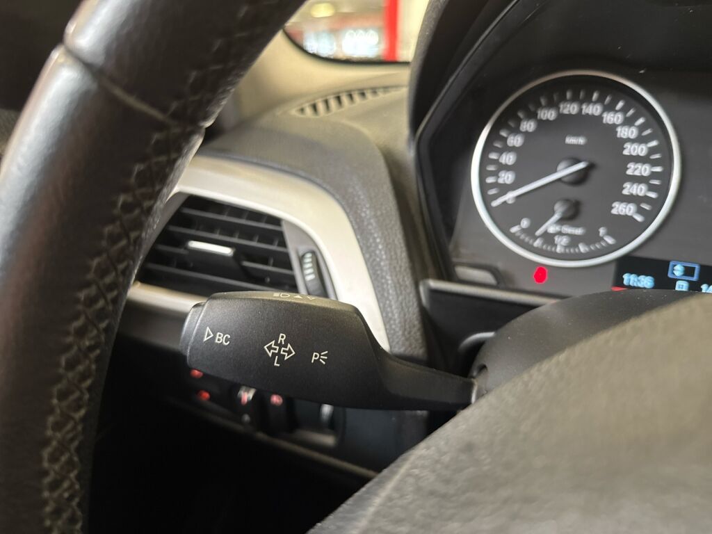 BMW 116 2015 Valkoinen