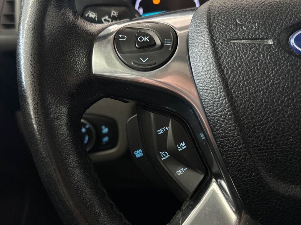 Ford Grand Tourneo Connect 2019 Musta