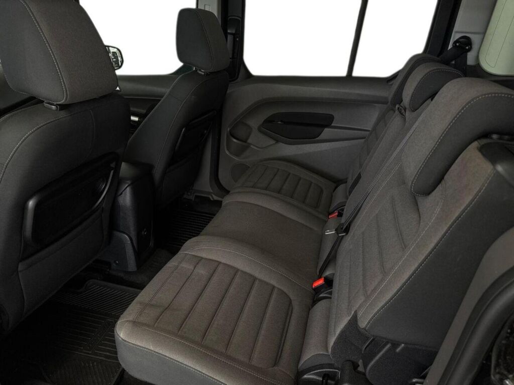 Ford Grand Tourneo Connect 2019 Musta