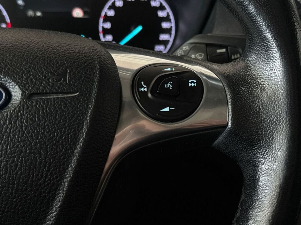 Ford Grand Tourneo Connect 2019 Musta