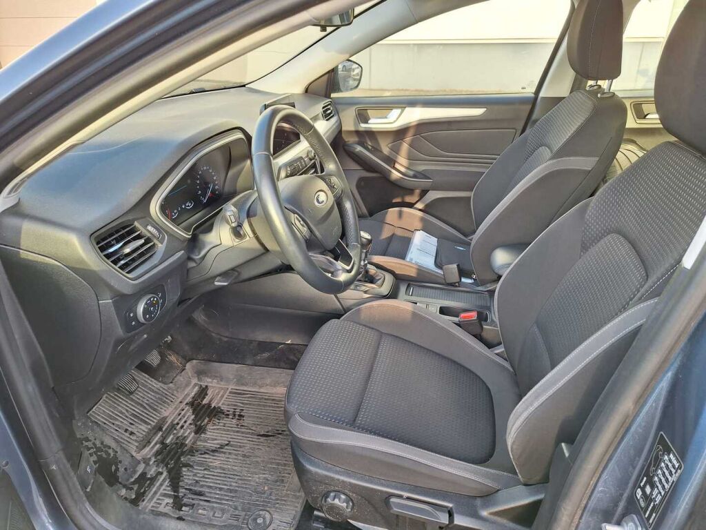 Ford Focus 2020 Sininen