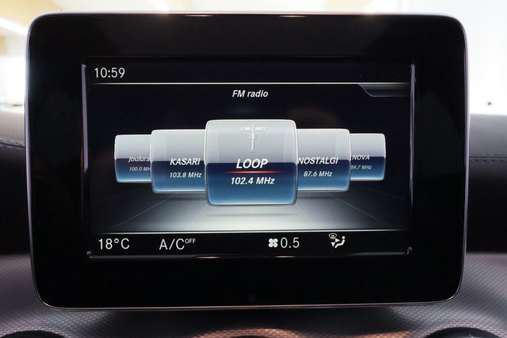 Mercedes-Benz CLA 2017 Musta