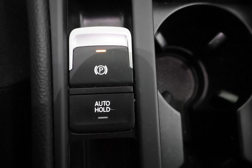 Volkswagen Golf 2016 Valkoinen