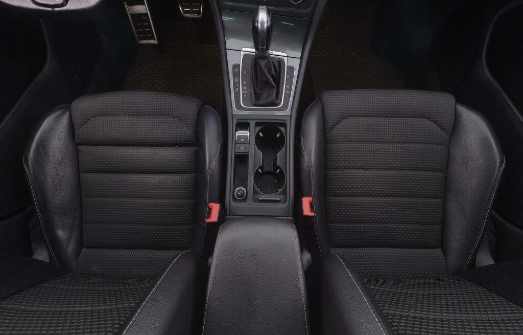 Volkswagen Golf 2016 Valkoinen