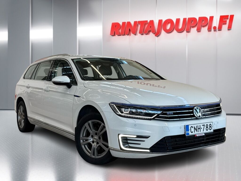 Volkswagen Passat 2016 Valkoinen