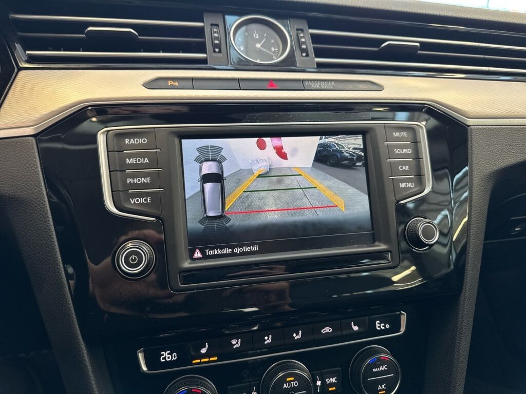 Volkswagen Passat 2016 Valkoinen