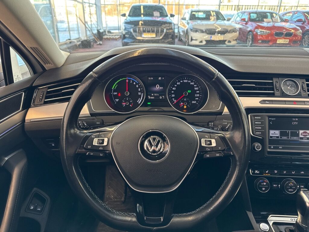 Volkswagen Passat 2016 Valkoinen