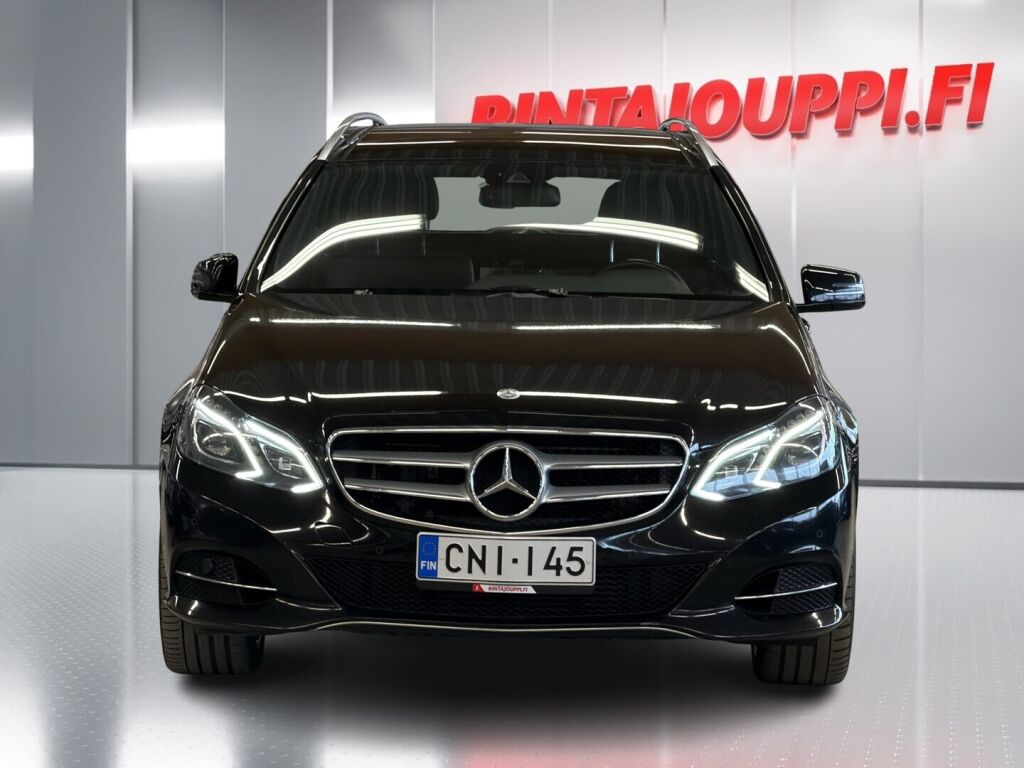 Mercedes-Benz E 2013 Musta