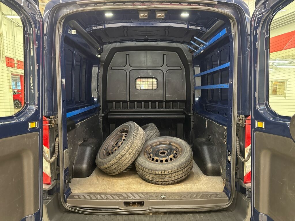 Ford Transit 2015 Sininen