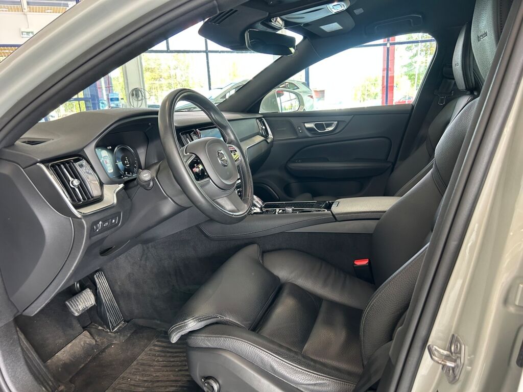 Volvo S60 2020 Harmaa