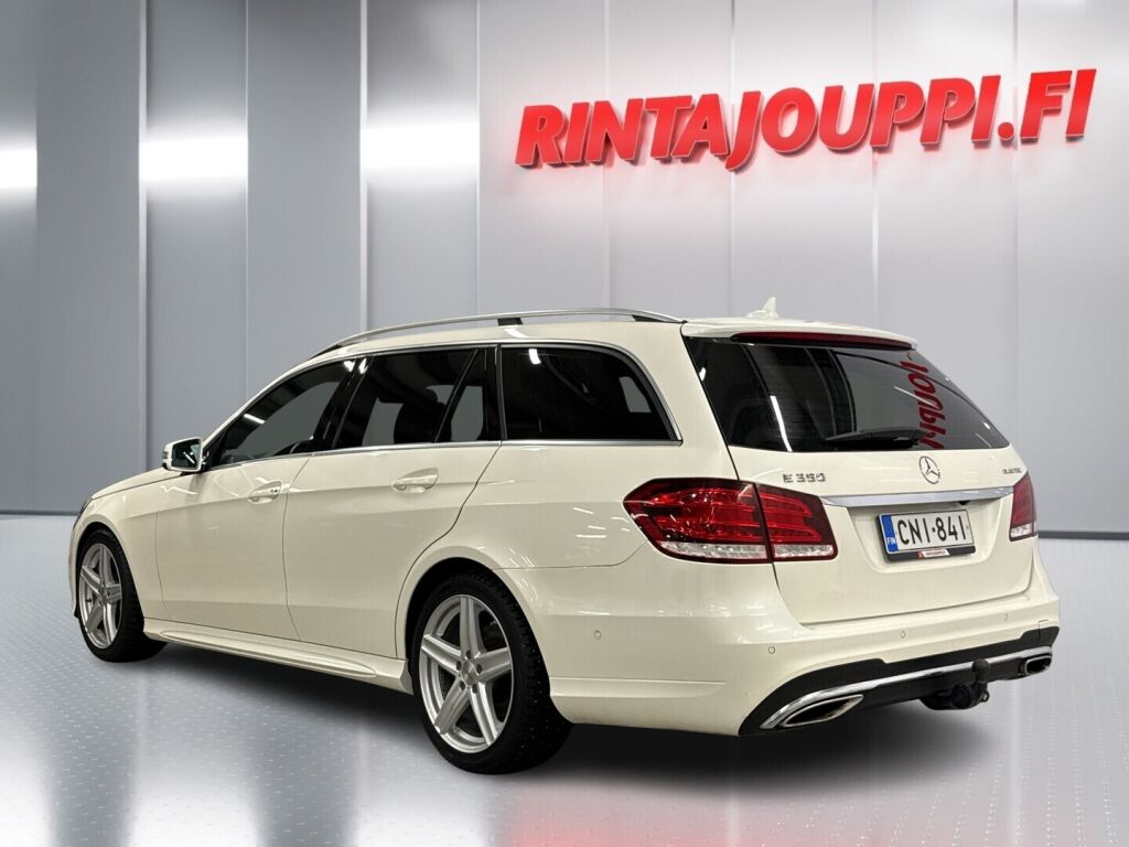 Mercedes-Benz E 2015 Met.helmiäisvalkoinen