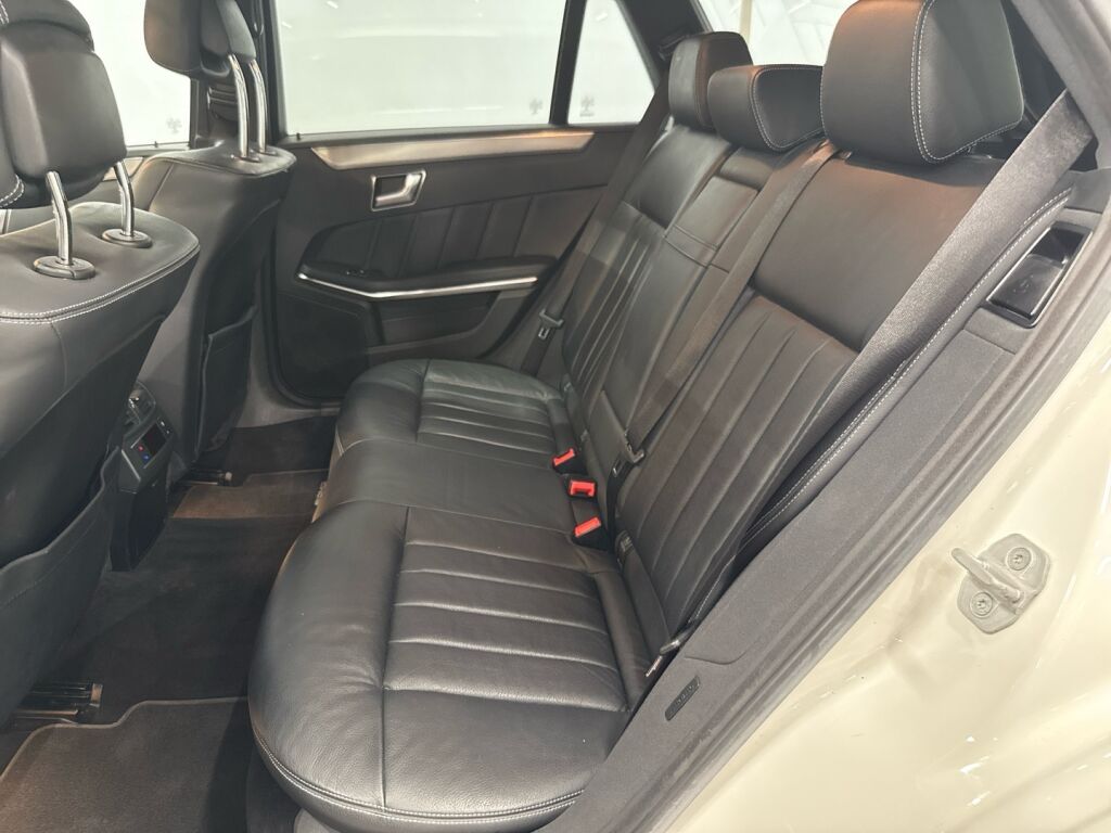 Mercedes-Benz E 2015 Met.helmiäisvalkoinen