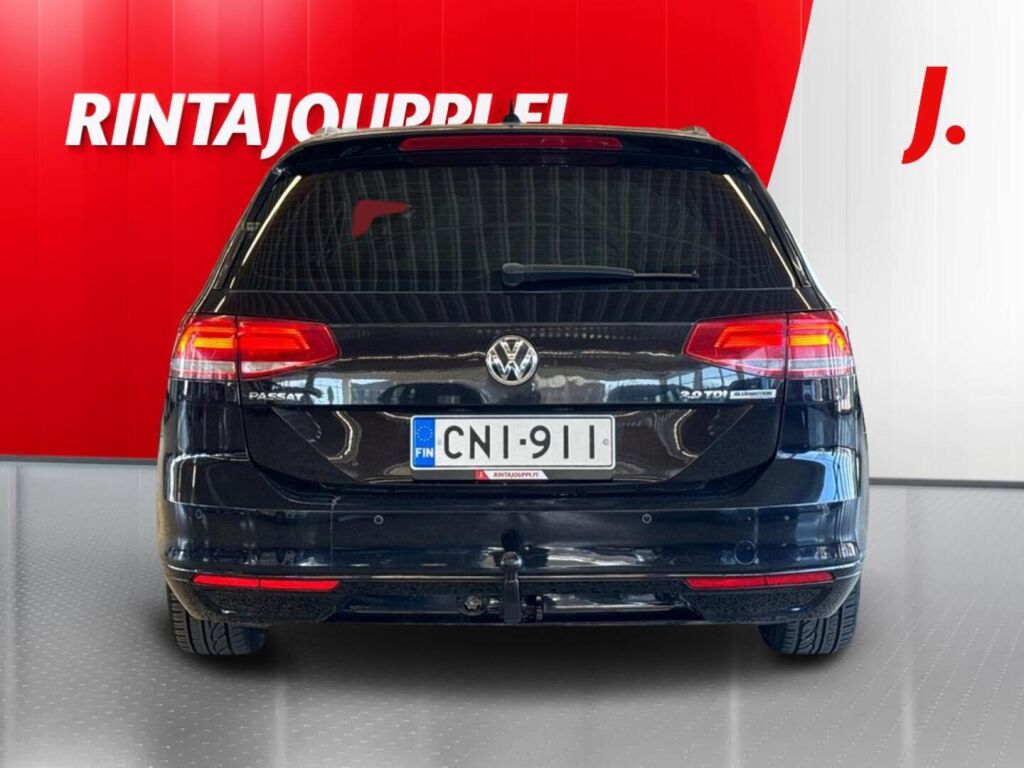 Volkswagen Passat 2015 Musta