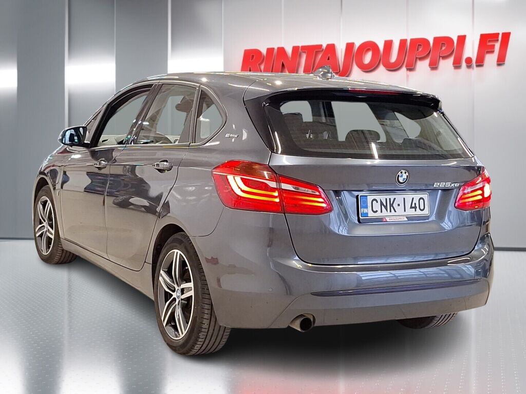 BMW 225 2017 Harmaa