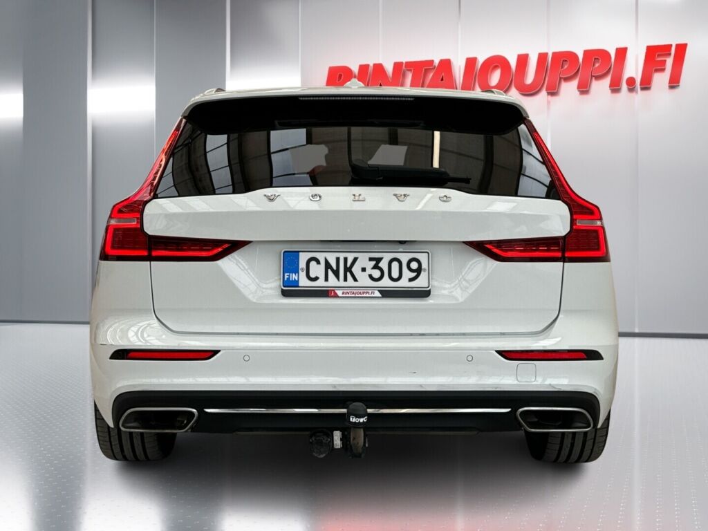 Volvo V60 2019 Valkoinen