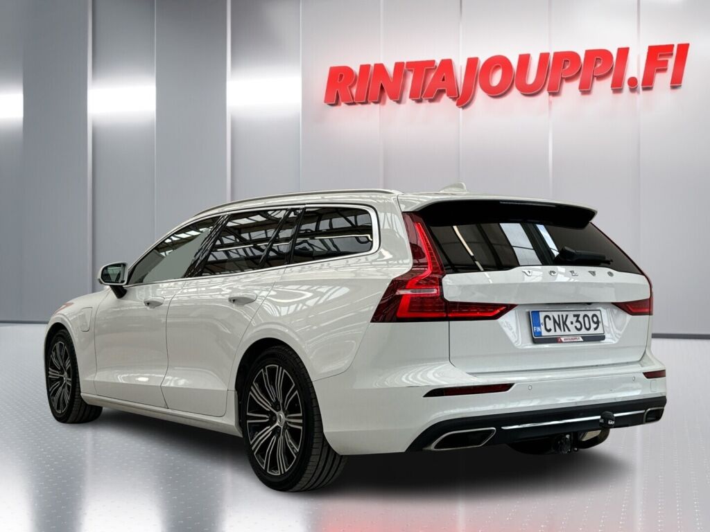 Volvo V60 2019 Valkoinen