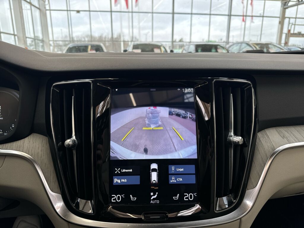 Volvo V60 2019 Valkoinen