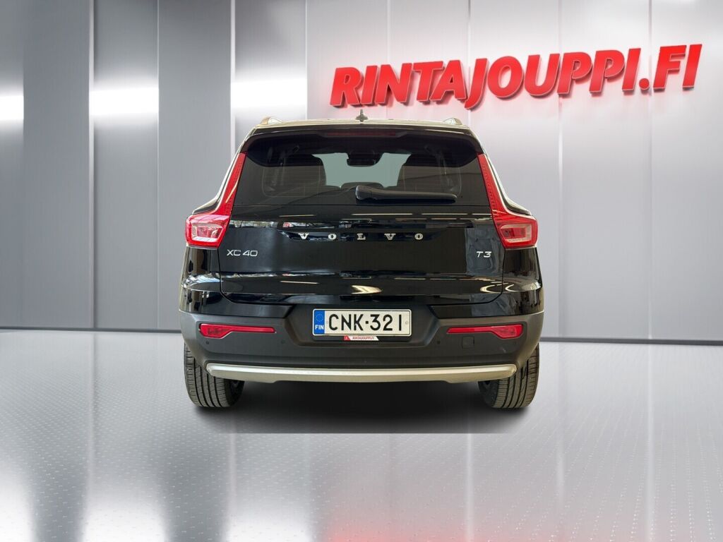 Volvo XC40 2019 Musta