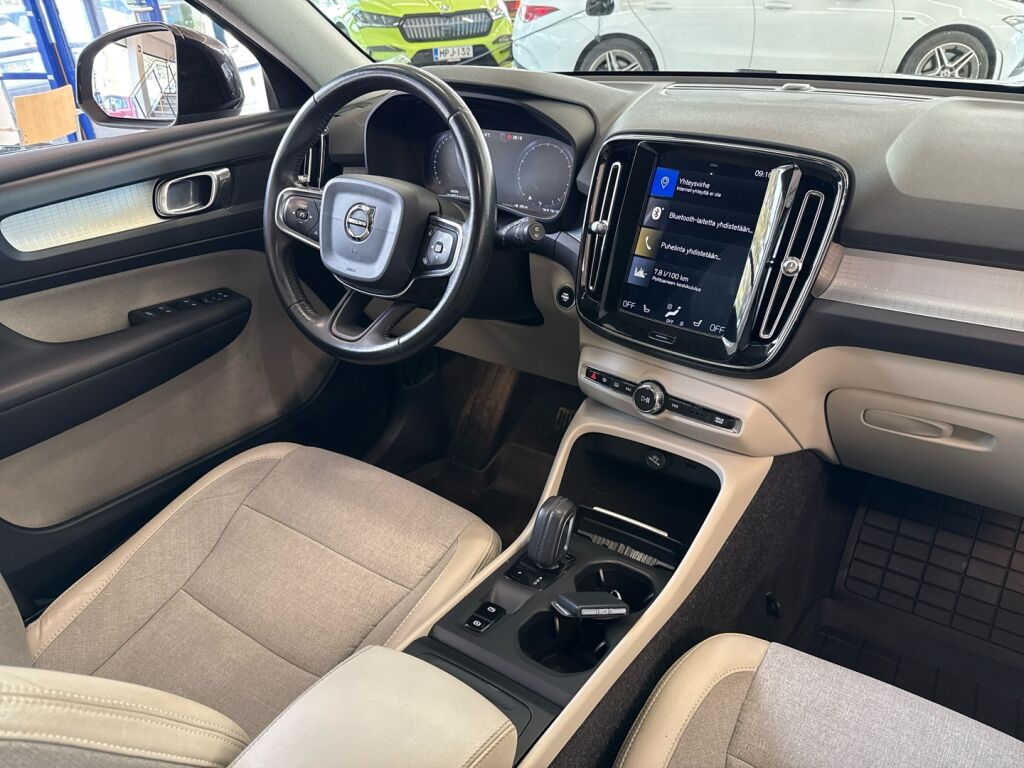 Volvo XC40 2019 Musta