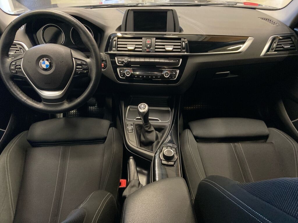 BMW 118 2018 Harmaa